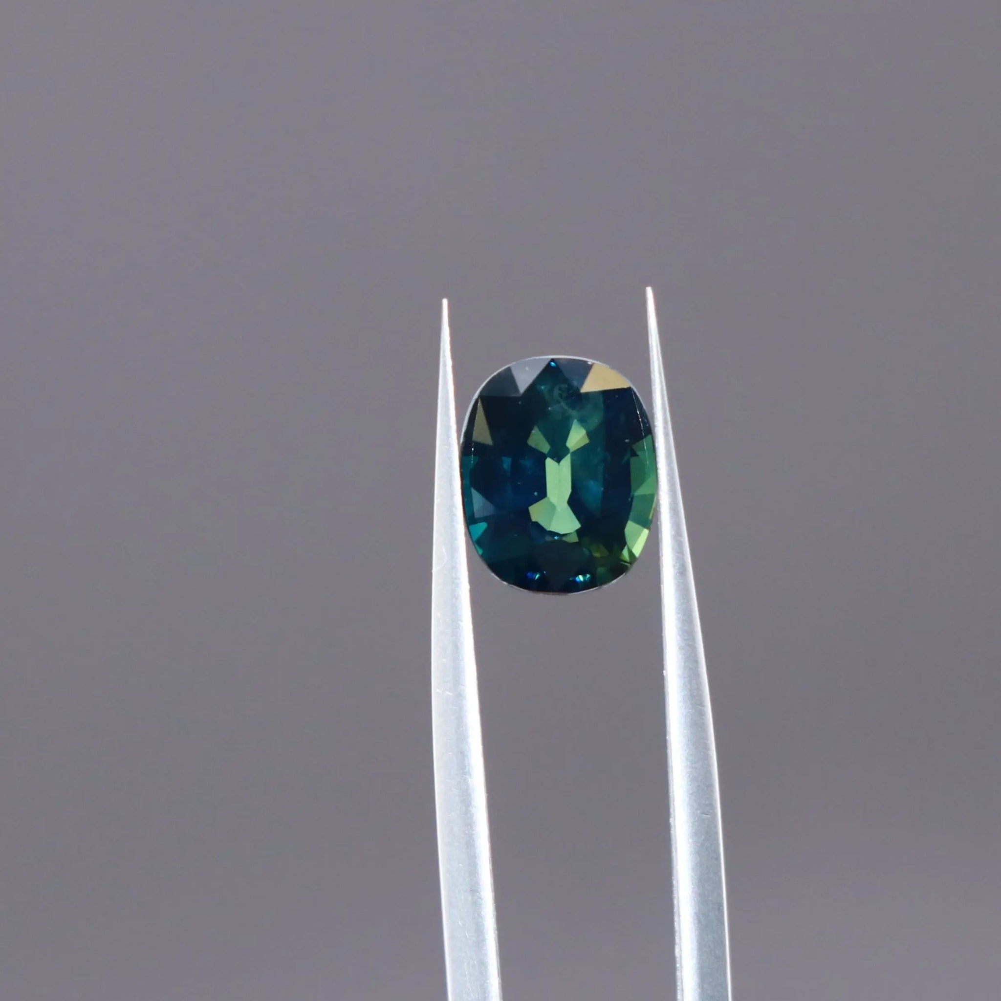 RARE !! SAPHIR VERT BLEU DU NIGERIA : 5.8 mm x 4 mm ★★ p199