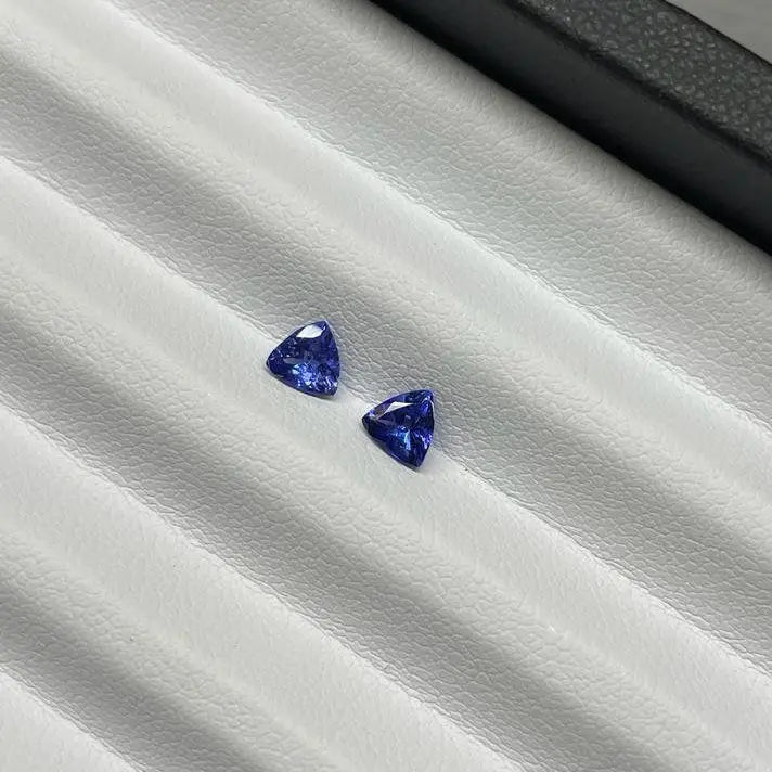 Tanzanites-paire-0.63ct-Eyes-Clean