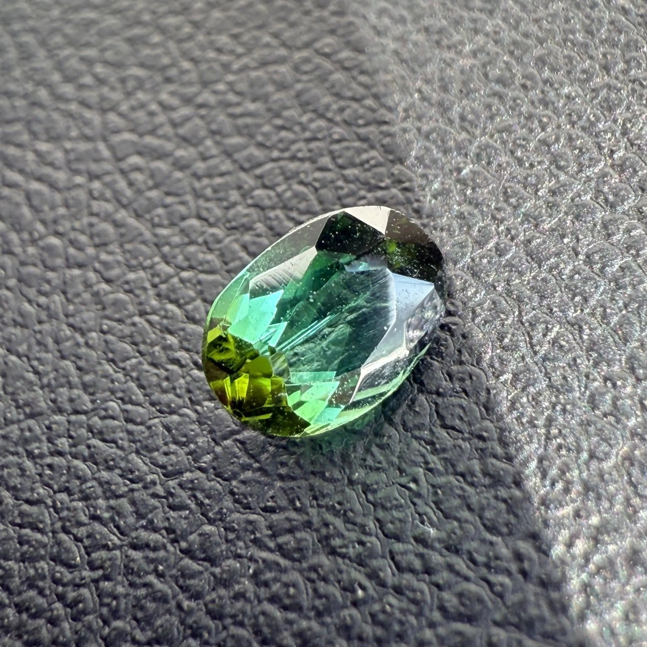 Tourmaline Chrome Naturelle 0.46ct – Origine Brésil mael-gems