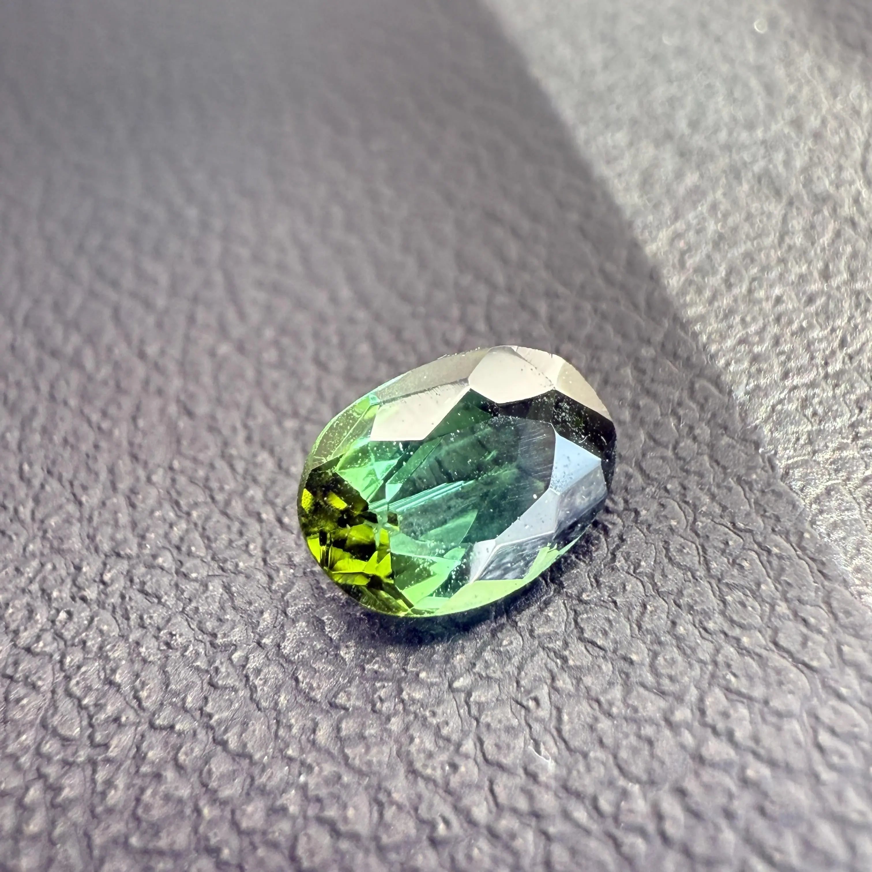 Tourmaline Chrome Naturelle 0.46ct – Origine Brésil mael-gems
